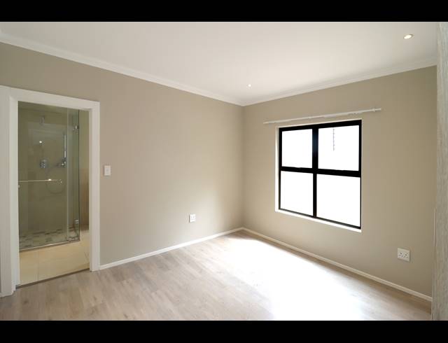 4 BEDROOM HOUSE FOR SALE IN NORWOOD